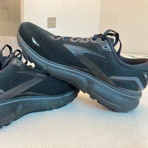 Brooks Ghost 15